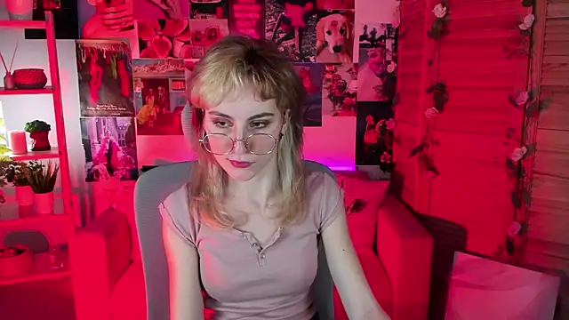 LuxRayi online show from 03-12-25, 06:32