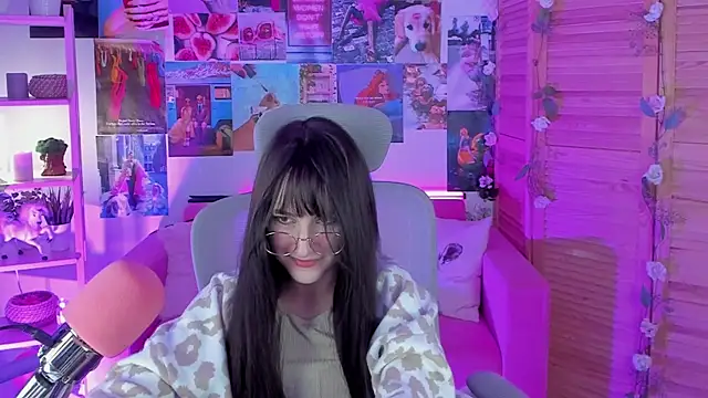 LuxRayi online show from 02-07-25, 11:55