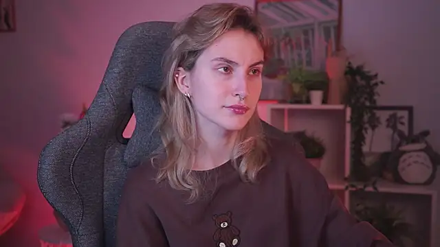 LuxRayi online show from 01-13-25, 02:50