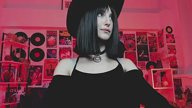 LuxRayi online show from 03-20-25, 12:08