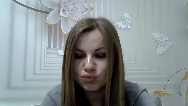 Snapshot of TinaFun4u chatting on 03-10-25, 10:55 TinaFun4u online show from 03-10-25, 10:55