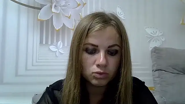 Snapshot of TinaFun4u chatting on 09-21-25, 07:41 TinaFun4u online show from 09-21-25, 07:41