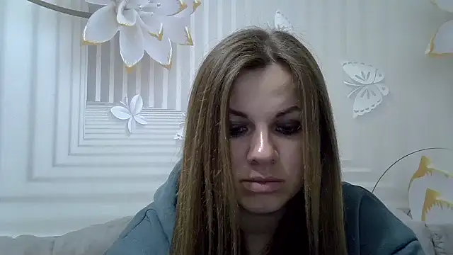 Snapshot of TinaFun4u chatting on 03-18-25, 12:30 TinaFun4u online show from 03-18-25, 12:30