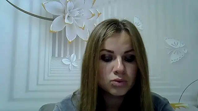 Snapshot of TinaFun4u chatting on 10-18-25, 08:44 TinaFun4u online show from 10-18-25, 08:44