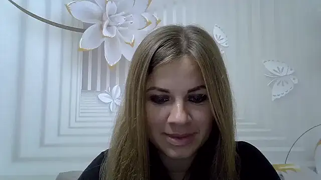 Snapshot of TinaFun4u chatting on 10-08-25, 07:36 TinaFun4u online show from 10-08-25, 07:36