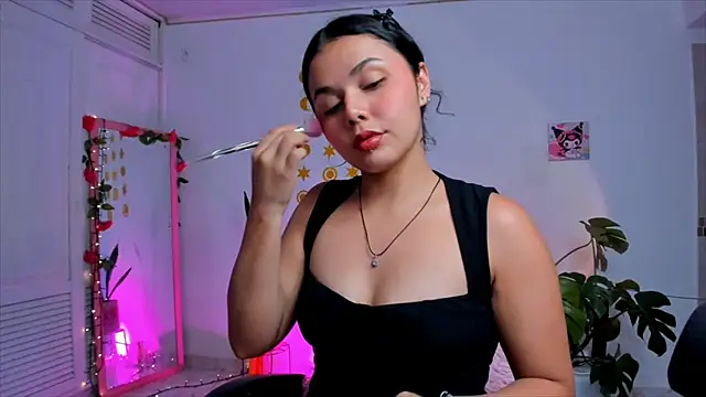 Kaoriyoshii online show from 10-07-25, 10:33