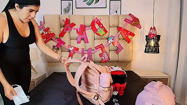 AdharaSmithh online show from 09-15-25, 07:03