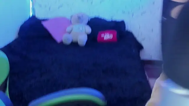 elissa iris online show from 04-19-26, 01:50