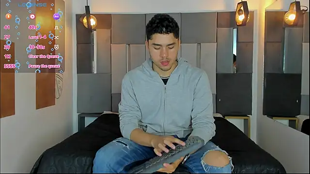 Snapshot of LiamNovak chatting on 01-10-26, 12:11 LiamNovak online show from 01-10-26, 12:11