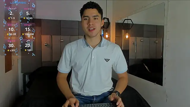 Snapshot of LiamNovak chatting on 12-18-25, 11:14 LiamNovak online show from 12-18-25, 11:14