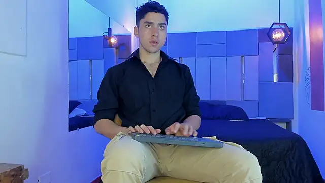 LiamNovak online show from 02-01-26, 12:03