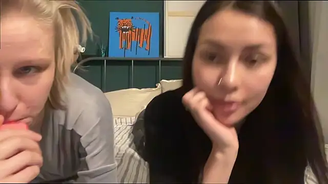 KatiKate online show from 11-06-25, 03:49