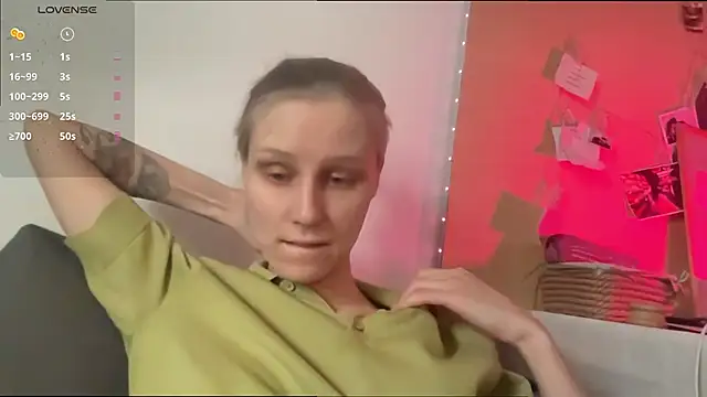 KatiKate online show from 03-31-26, 01:35