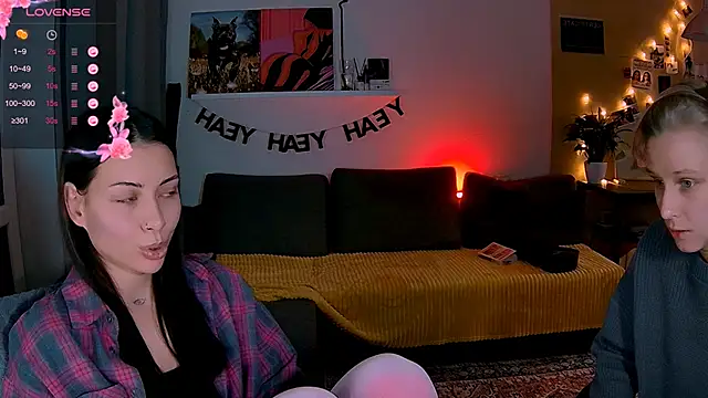 KatiKate online show from 11-16-25, 03:39