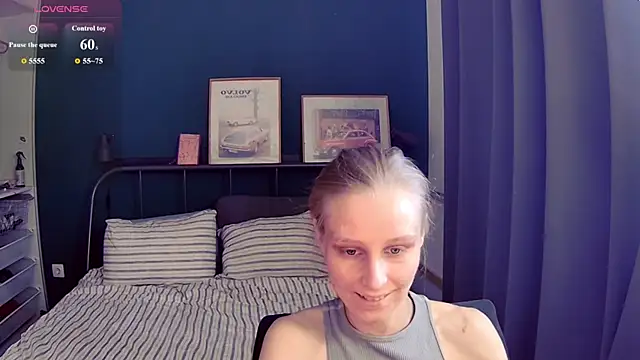 Snapshot of KatiKate chatting on 07-19-26, 12:24 KatiKate online show from 07-19-26, 12:24