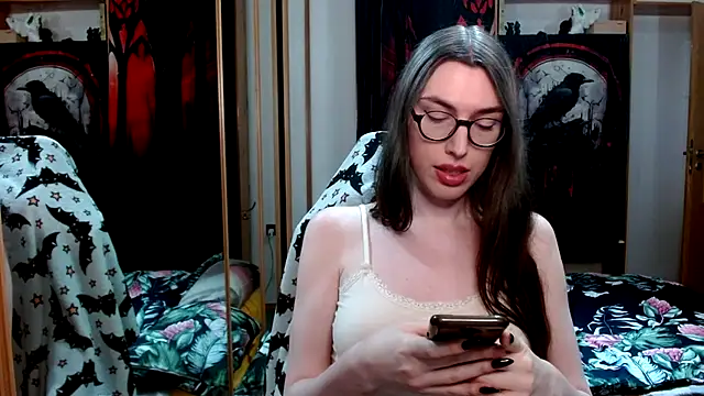 bluerose00 online show from 11-08-25, 09:51