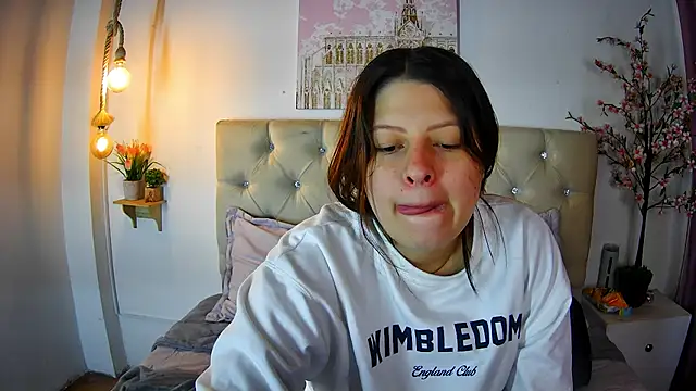 ShyVibes  online show from 02-08-26, 07:22