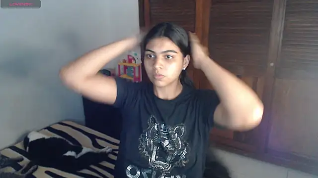 Pocahontas Princess  online show from 12-16-25, 04:17