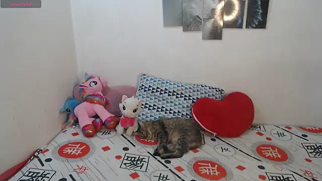 Pocahontas Princess  online show from 11-11-25, 04:13