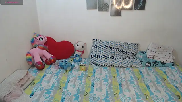 Pocahontas Princess  online show from 12-21-25, 05:09