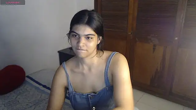 Pocahontas Princess  online show from 10-31-25, 03:03