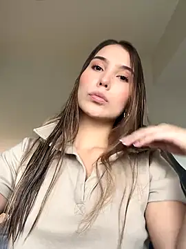 SophieRaily  online show from 09-30-25, 07:53