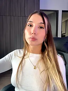 SophieRaily  online show from 09-16-25, 07:04