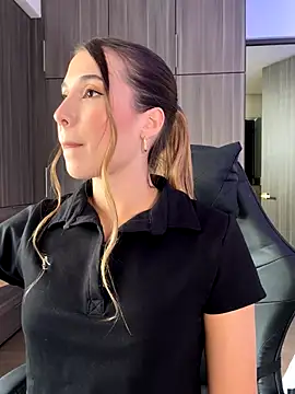 SophieRaily  online show from 09-08-25, 08:08