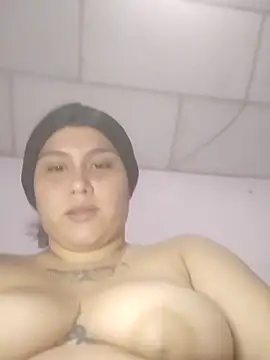 Snapshot of Marilin_Jessie chatting on 09-14-25, 06:52 Marilin Jessie online show from 09-14-25, 06:52