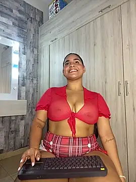 Violetrousse online show from 12-21-25, 07:04