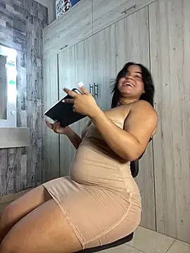 Violetrousse online show from 12-14-25, 09:42