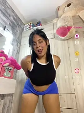 Snapshot of Violetrousse chatting on 05-15-26, 05:11 Violetrousse online show from 05-15-26, 05:11