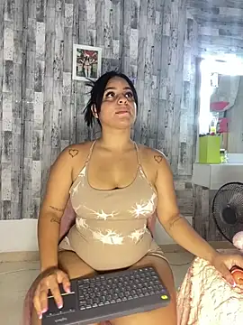 Violetrousse online show from 03-23-26, 06:30