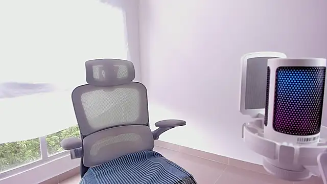 Sakito Tokio online show from 12-15-25, 08:25