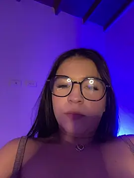 Blancanievess online show from 12-21-25, 02:46