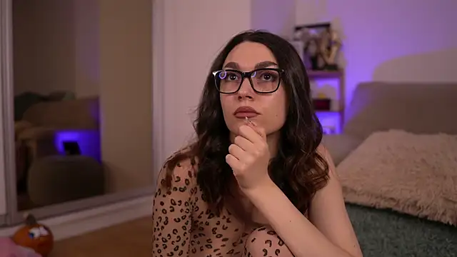 Mona Lisss online show from 11-16-25, 01:27