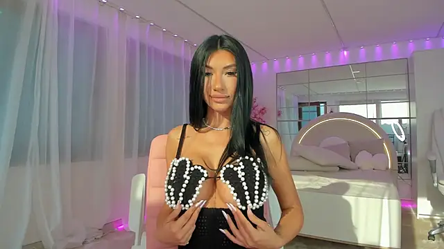 missdiamond  online show from 06-21-26, 04:40