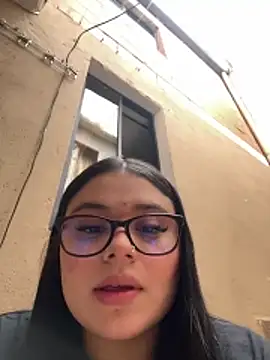alissonfernandez  online show from 05-26-26, 06:06
