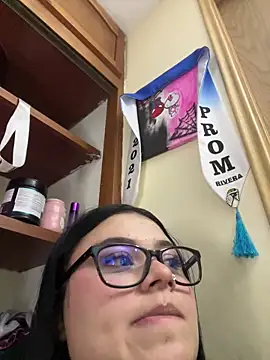 alissonfernandez  online show from 03-20-26, 10:44