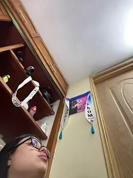 alissonfernandez  online show from 03-28-26, 01:28