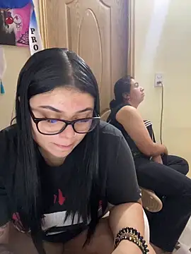 alissonfernandez  online show from 12-17-25, 12:54