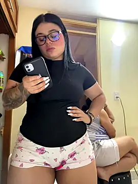 alissonfernandez  online show from 12-04-25, 06:18