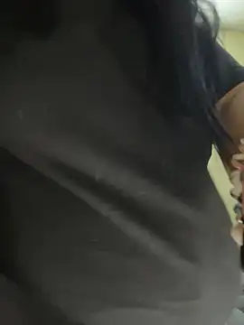 Snapshot of alissonfernandez_ chatting on 02-11-26, 01:16 alissonfernandez online show from 02-11-26, 01:16