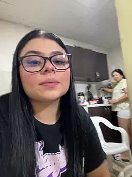 alissonfernandez  online show from 09-25-25, 11:05