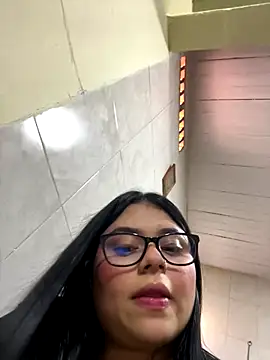 alissonfernandez  online show from 10-03-25, 01:01