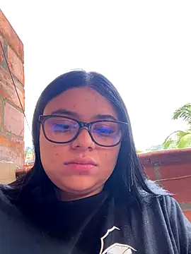 alissonfernandez  online show from 10-19-25, 03:59