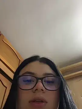 alissonfernandez  online show from 11-26-25, 11:21