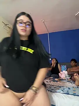 Snapshot of alissonfernandez_ chatting on 02-08-26, 07:00 alissonfernandez online show from 02-08-26, 07:00