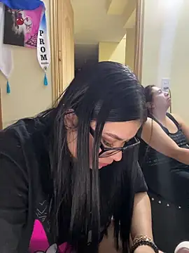 alissonfernandez  online show from 12-17-25, 12:48