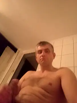 Snapshot of Gotowy40 chatting on 10-25-25, 12:10 Gotowy40 online show from 10-25-25, 12:10